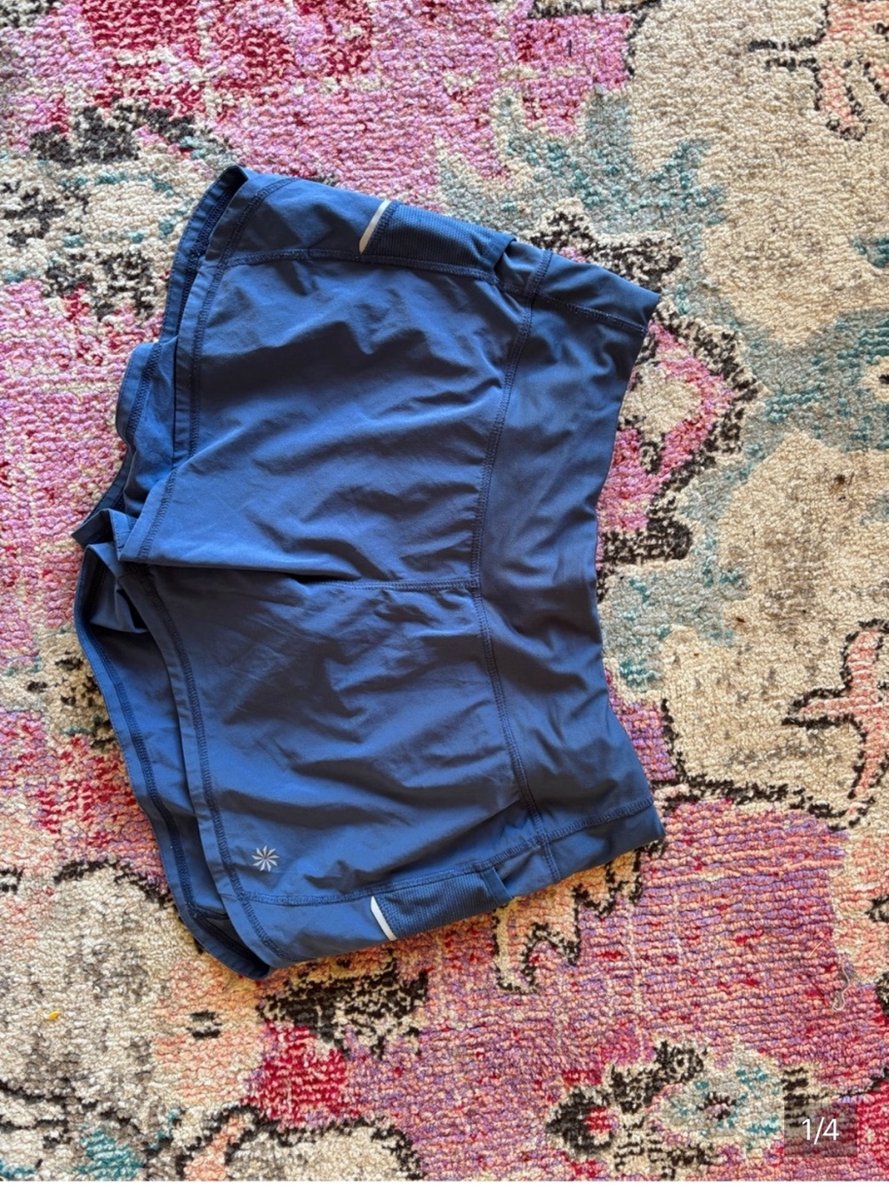 Women’s Athleta Ready Set Go shorts- size M— blue